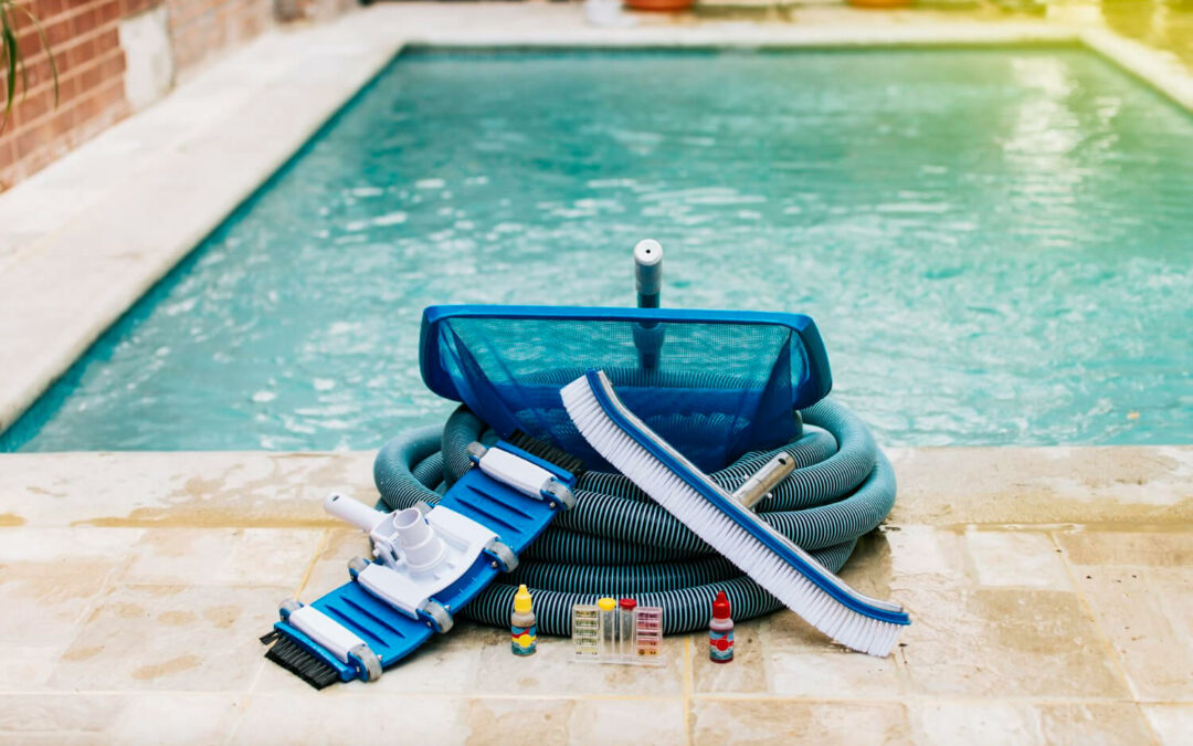 DIY Pool Cleaning vs. Professional Services: What’s Best for Your Jacksonville Pool?